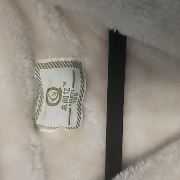 Jacket - Picture 2 of 4